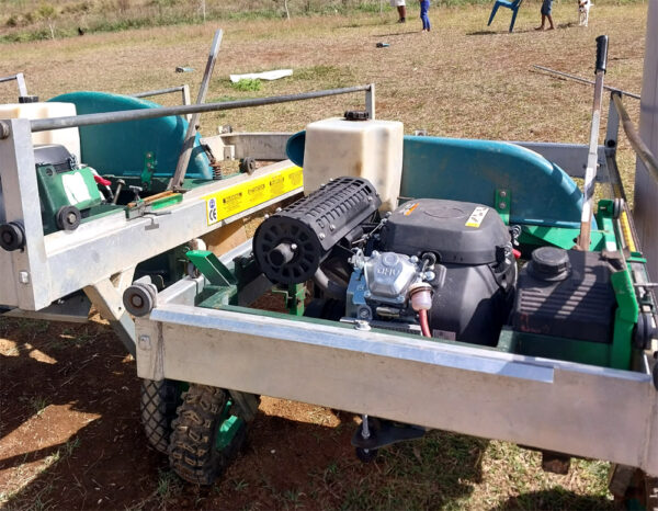 model8-GB750 Used Lucas Mill Model 8-30 with Brand New GB750 Engine